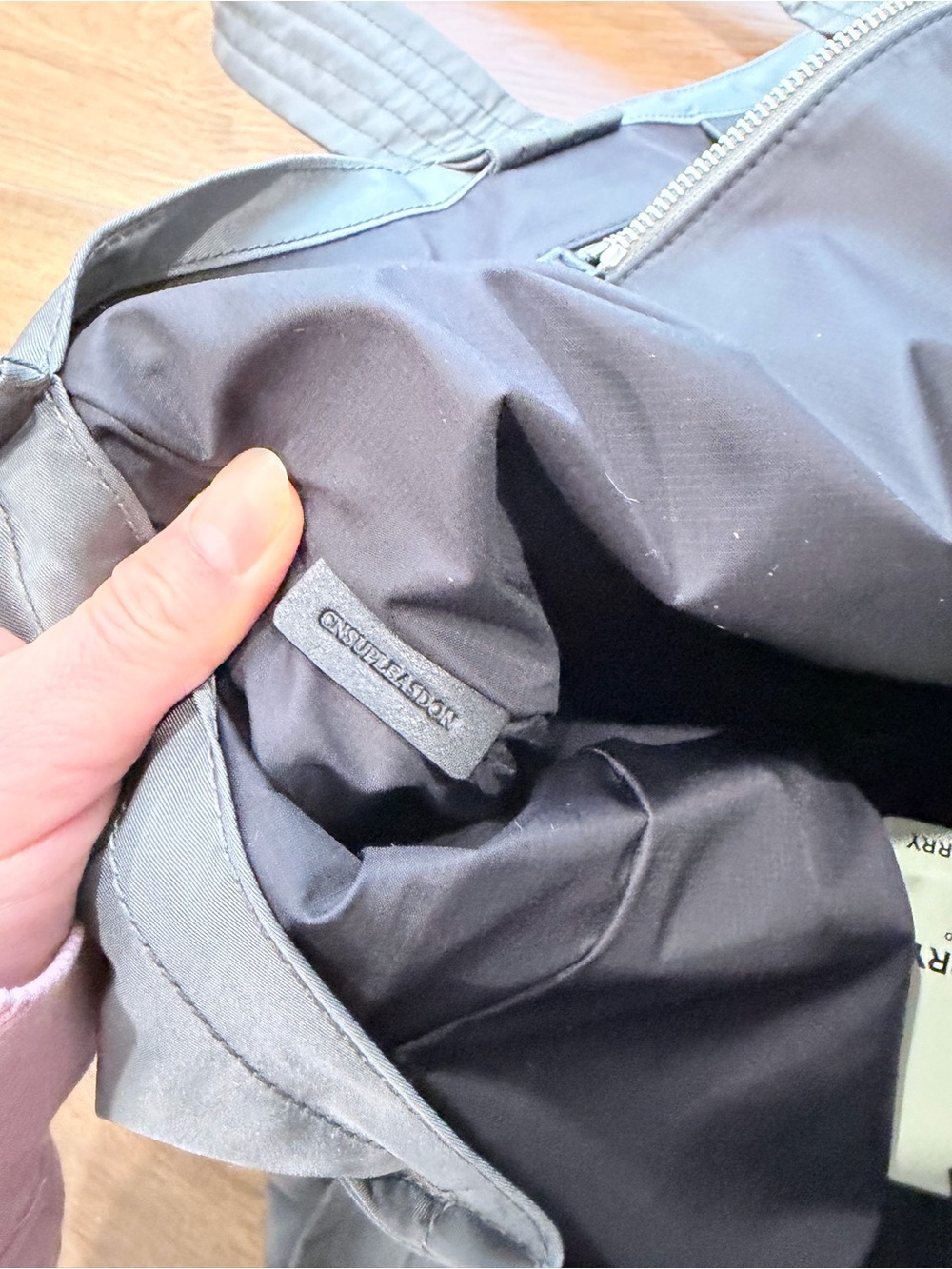 New Burberry Trench Charcoal Grey Extra Large Nylon Branded Tote - Picture 6 of 9
